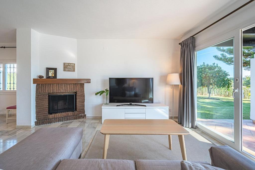 Con Piscina Privada Y Jardin Holiday home Marbella